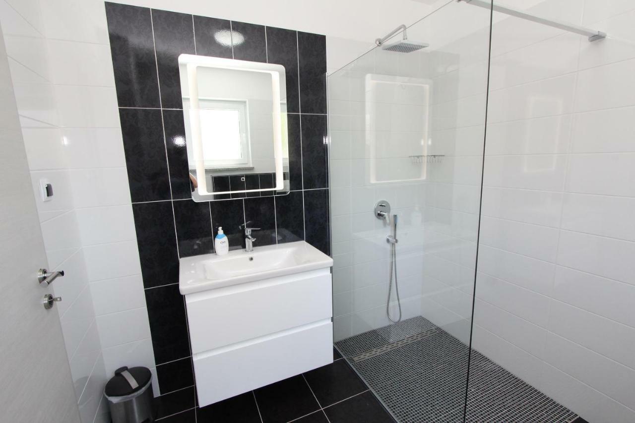 Apartment Karlo 2 Rovinj Exterior photo